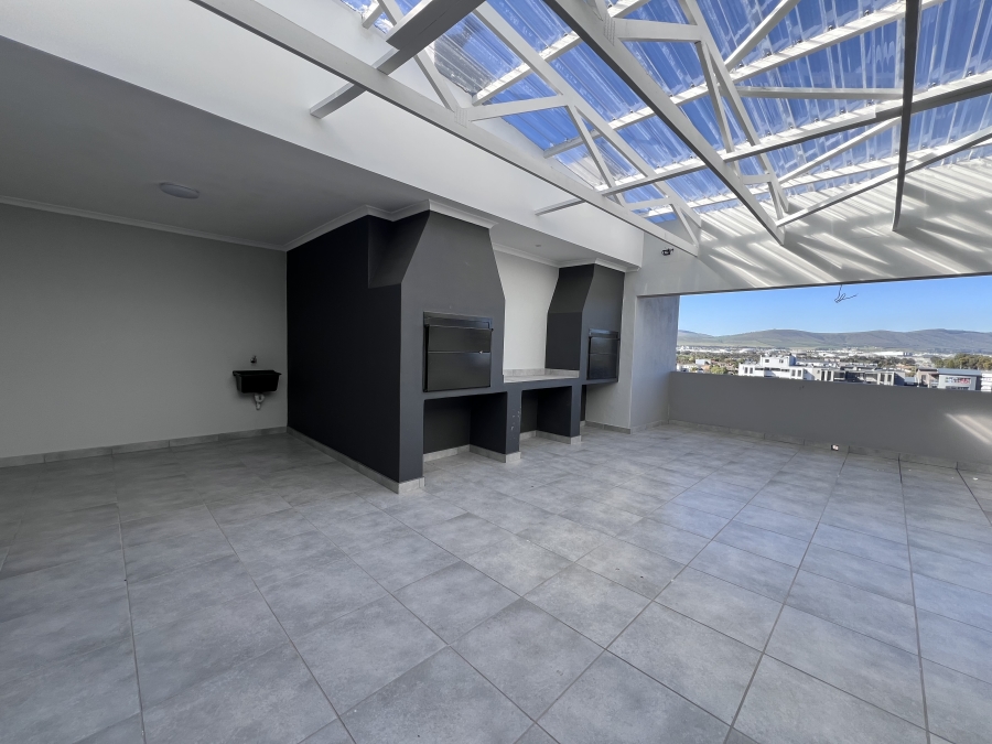 To Let 1 Bedroom Property for Rent in Table View Western Cape